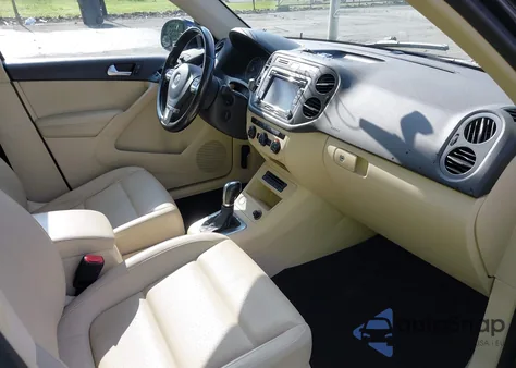 2015 Volkswagen Tiguan Se z USA, uszkodzony, nr VIN WVGAV7AX4FW603111